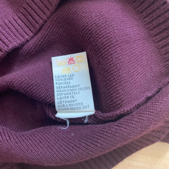 RW&CO Burgundy V-neck Knit Sweater - Picture 5 of 7